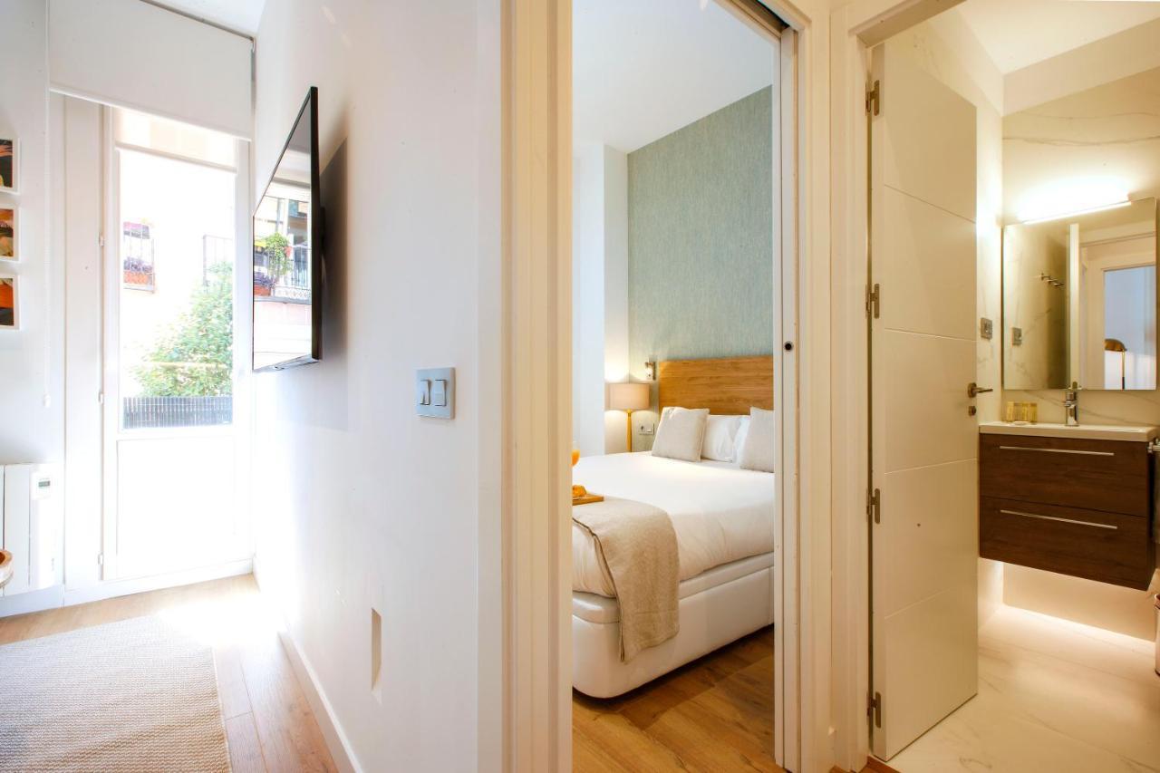 Tirso Suite Madrid Exterior foto