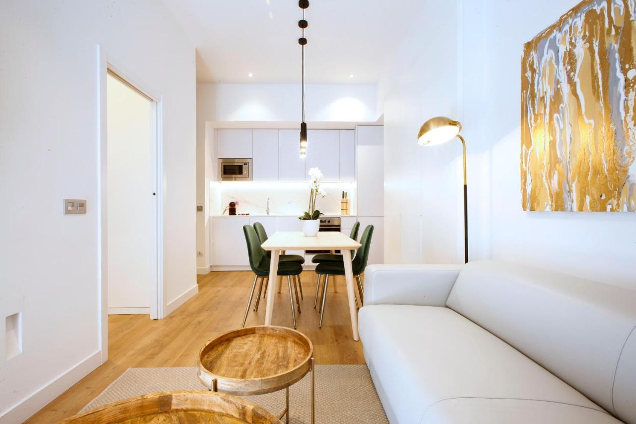 Tirso Suite Madrid Exterior foto