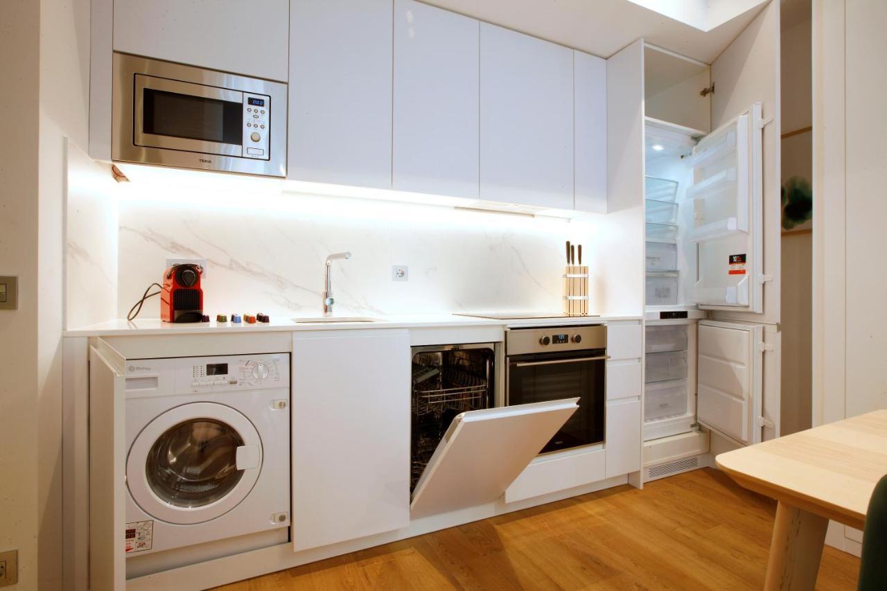Tirso Suite Madrid Exterior foto