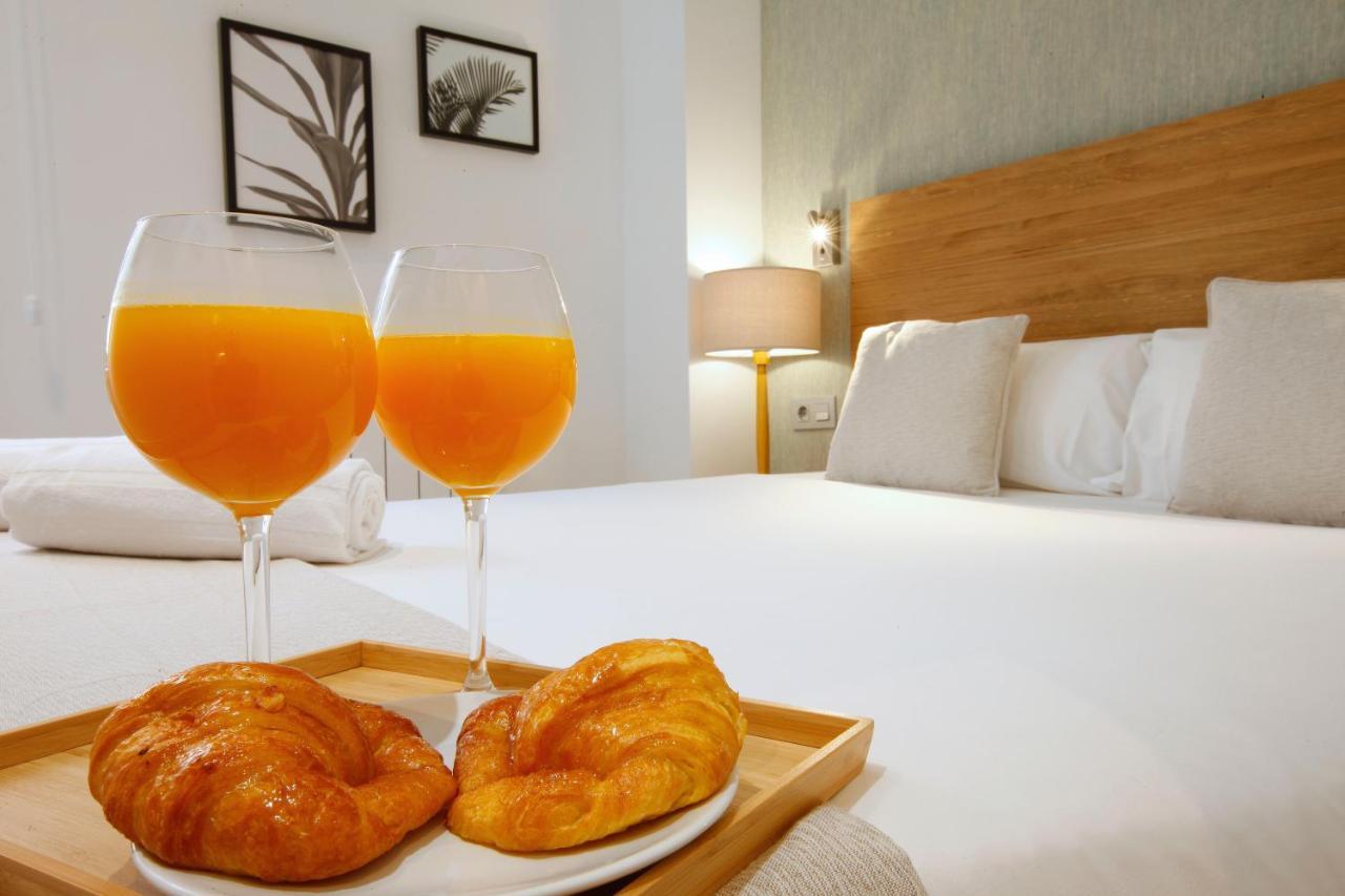 Tirso Suite Madrid Exterior foto
