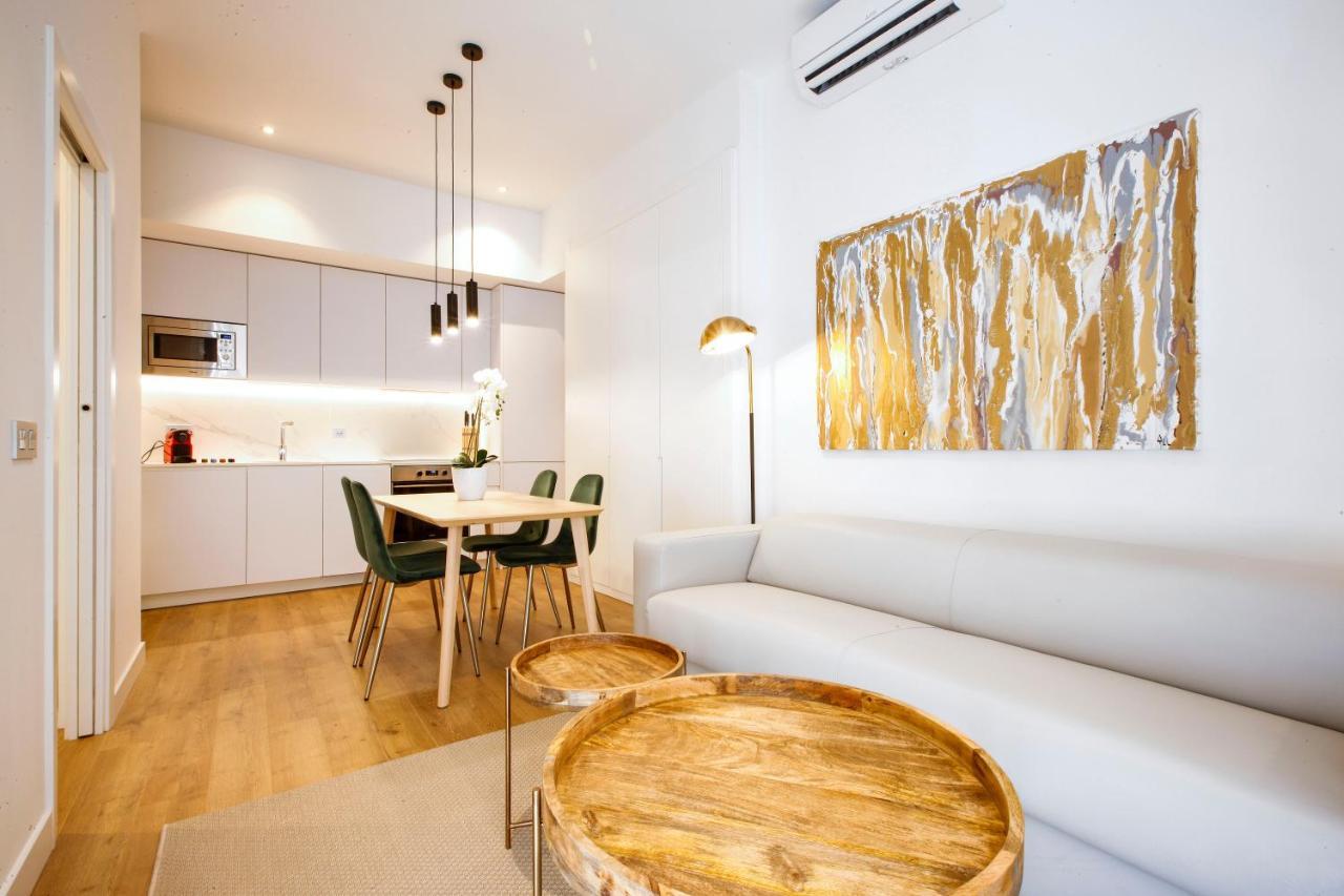 Tirso Suite Madrid Exterior foto